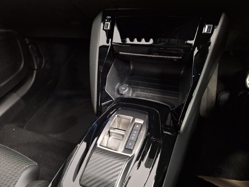 Used Peugeot 2008 2022 for sale - 77433796: Photo 15