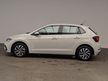 Used Volkswagen Polo 2024 for sale - 78803654: Photo