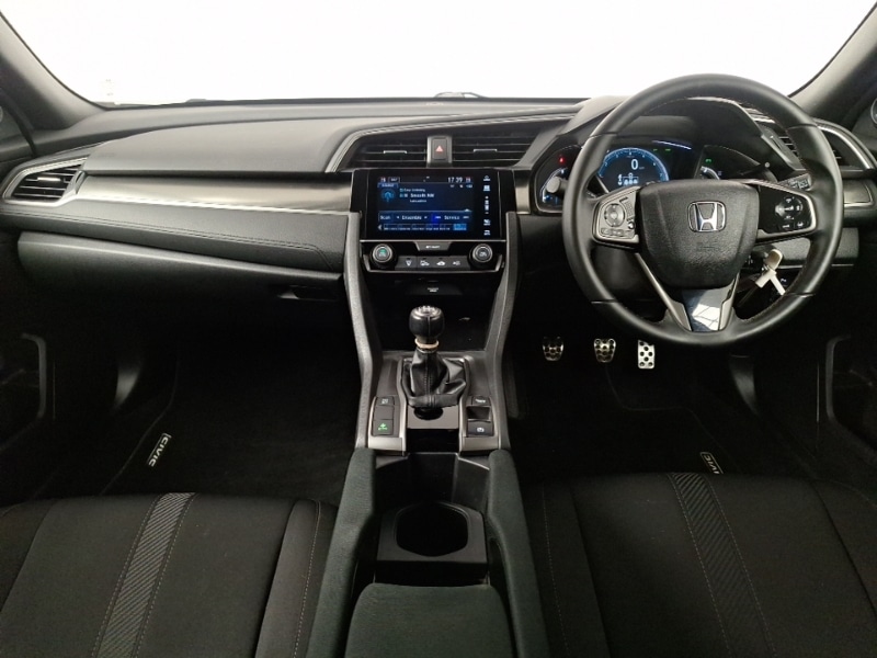 Used Honda Civic 2018 for sale - 77933574: Photo 2