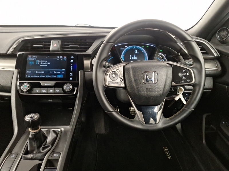 Used Honda Civic 2018 for sale - 77933574: Photo 7