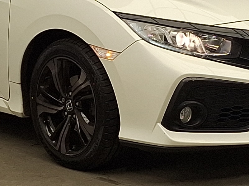 Used Honda Civic 2018 for sale - 77933574: Photo 9