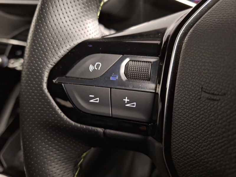 Used Peugeot 2008 2022 for sale - 76465196: Photo 16