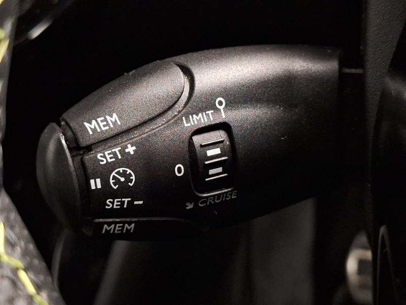 Used Peugeot 2008 2022 for sale - 76465196: Photo 19