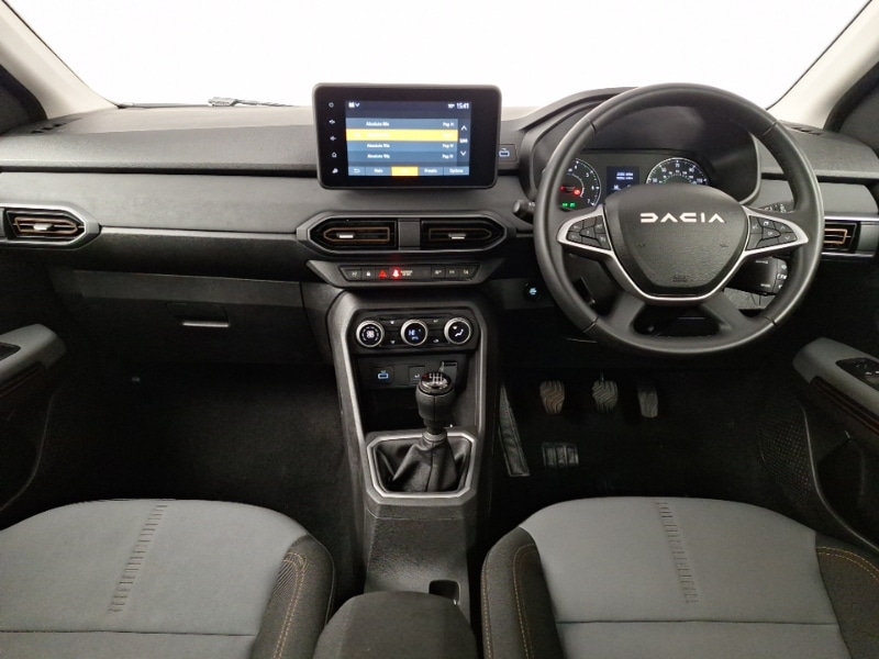 Used Dacia Sandero Stepway 2024 for sale - 77304225: Photo 2