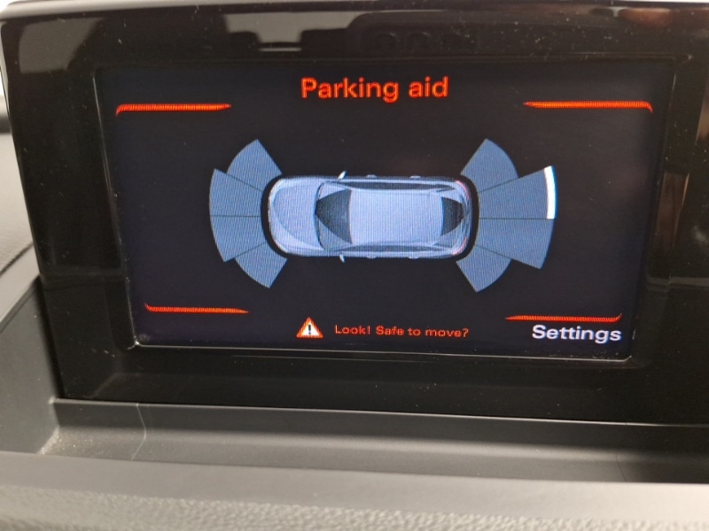 Used Audi Q3 2015 for sale - 76548670: Photo 12