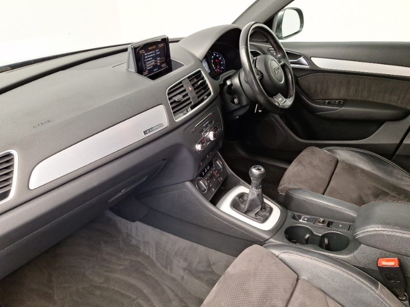 Used Audi Q3 2015 for sale - 76548670: Photo 5