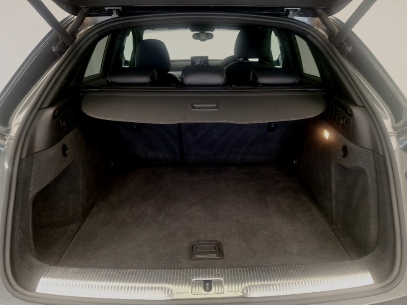 Used Audi Q3 2015 for sale - 76548670: Photo 8