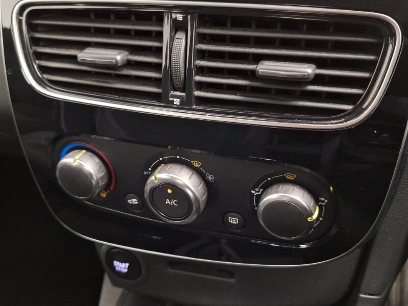 Used Renault Clio 2017 for sale - 77907637: Photo 13