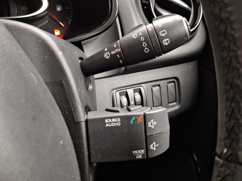 Used Renault Clio 2017 for sale - 77907637: Photo 18