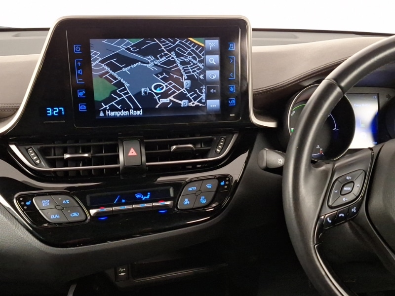 Used Toyota C-HR 2018 for sale - 78079999: Photo 10