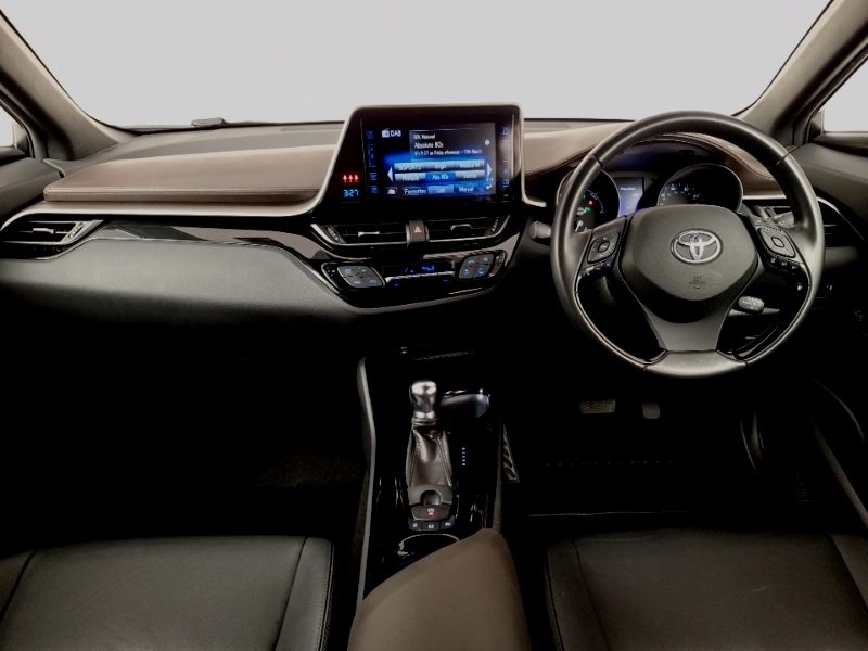 Used Toyota C-HR 2018 for sale - 78079999: Photo 2