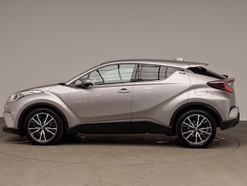 Used Toyota C-HR 2018 for sale - 78079999: Photo