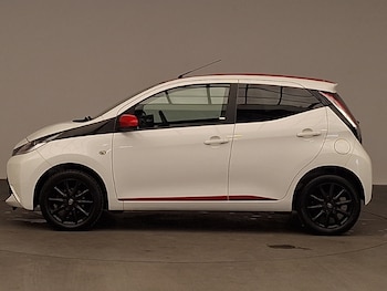 Used Toyota AYGO 2017 for sale - 75501126: Photo