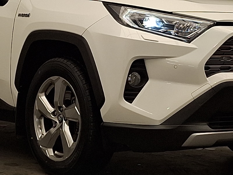 Used Toyota RAV4 2019 for sale - 76418965: Photo 9