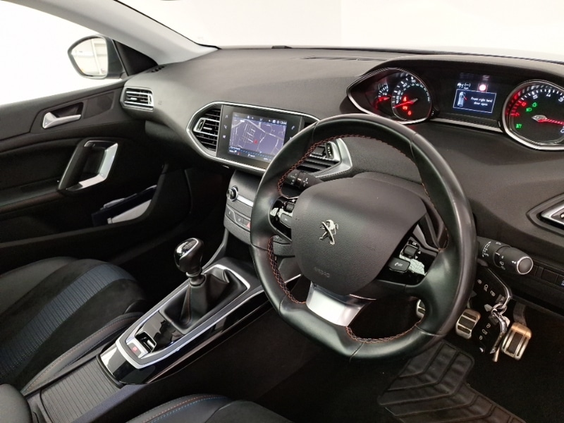 Used Peugeot 308 2019 for sale - 76920302: Photo 11