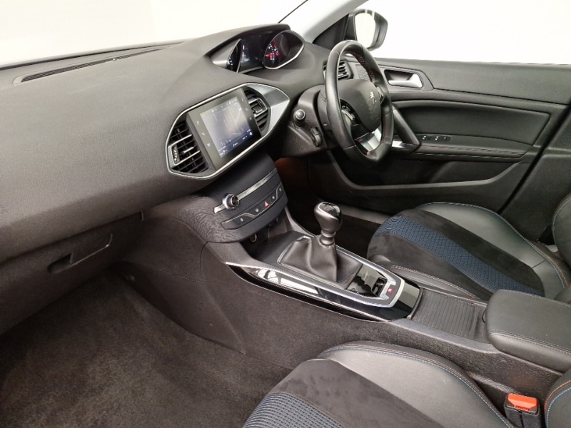 Used Peugeot 308 2019 for sale - 76920302: Photo 5