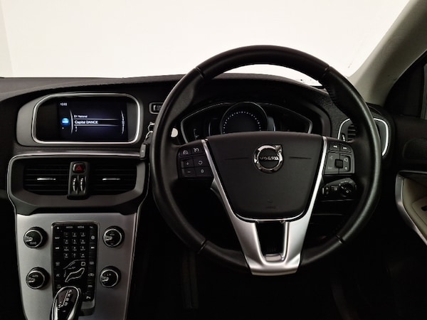 Used Volvo V40 2018 for sale - 76275693: Photo 7