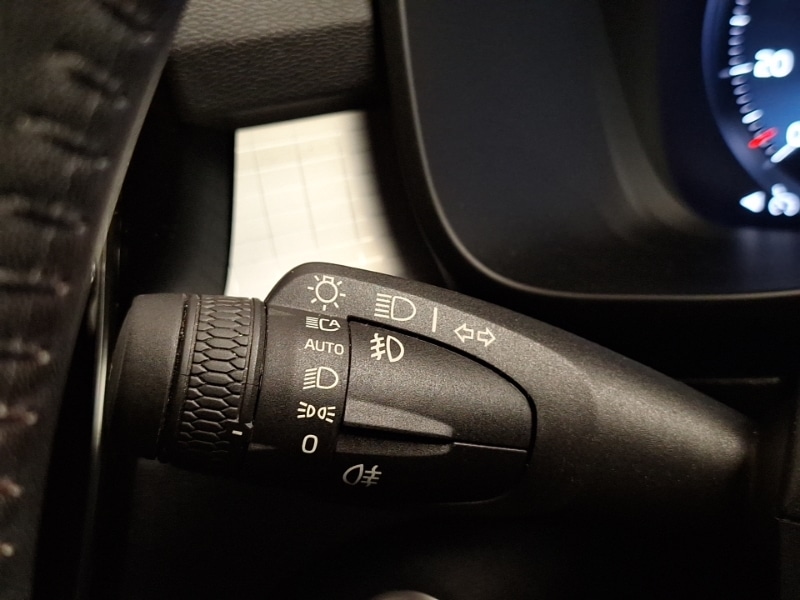 Used Volvo XC40 2020 for sale - 77081157: Photo 17