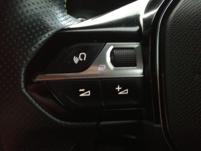 Used Peugeot 2008 2020 for sale - 77580182: Photo 13