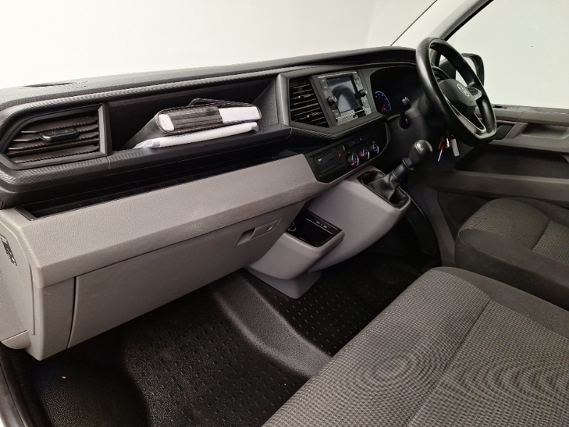 Used Volkswagen Transporter 2023 for sale - 77644570: Photo 5