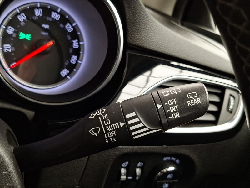 Used Vauxhall Astra 2018 for sale - 77491437: Photo 18