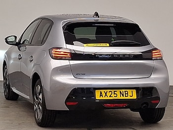 Used Peugeot 208 2025 for sale - 76736975: Photo