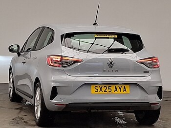 Used Renault Clio 2025 for sale - 77273120: Photo