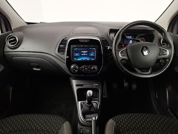 Used Renault Captur 2018 for sale - 77325184: Photo