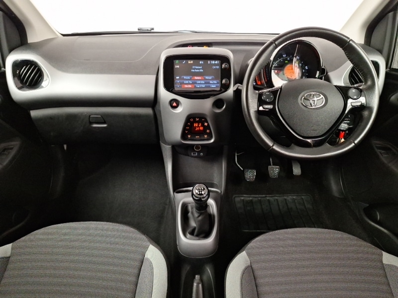 Used Toyota AYGO 2019 for sale - 77509256: Photo 2