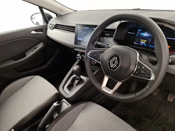 Used Renault Clio 2024 for sale - 76195554: Photo 11