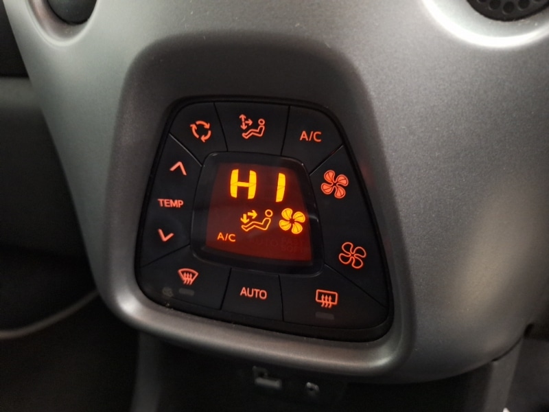 Used Toyota AYGO 2019 for sale - 76427732: Photo 13