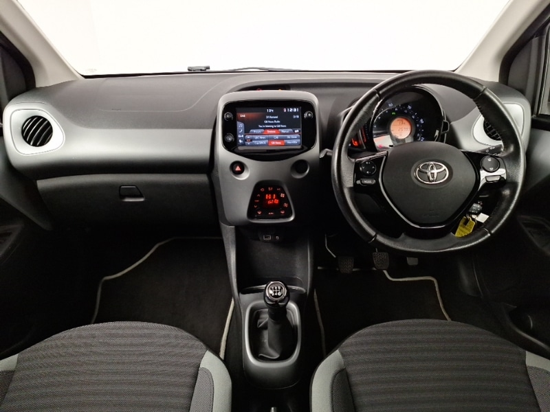 Used Toyota AYGO 2019 for sale - 76427732: Photo 2