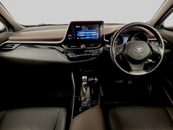 Used Toyota C-HR 2018 for sale - 77881689: Photo