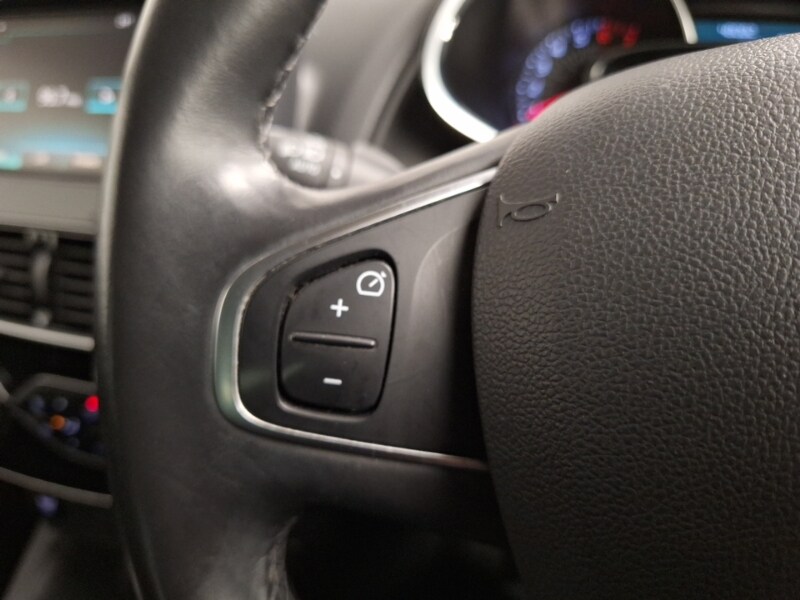 Used Renault Clio 2019 for sale - 77907618: Photo 16