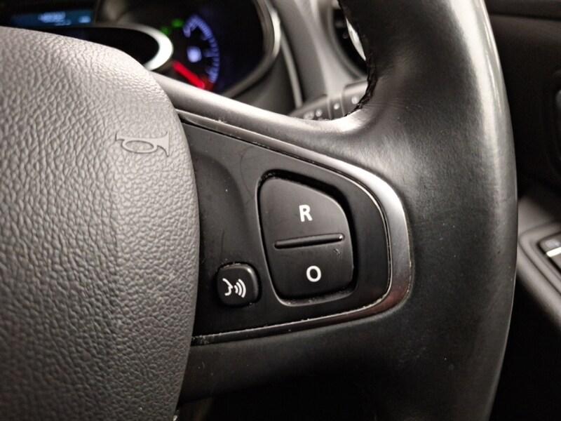 Used Renault Clio 2019 for sale - 77907618: Photo 17