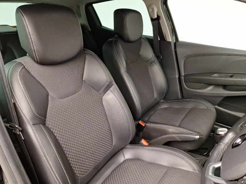 Used Renault Clio 2019 for sale - 77907618: Photo 19