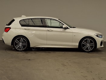 Used BMW 1 Series 2019 for sale - 77380150: Photo