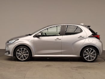 Used Toyota Yaris 2023 for sale - 77448472: Photo