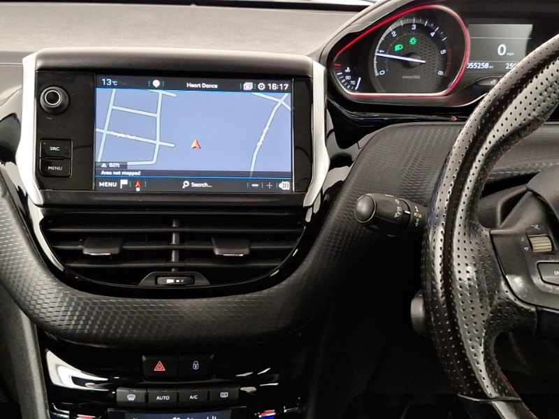 Used Peugeot 2008 2017 for sale - 76974962: Photo 10