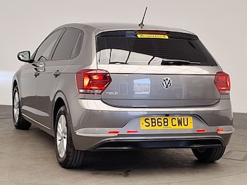 Used Volkswagen Polo 2018 for sale - 79263367: Photo