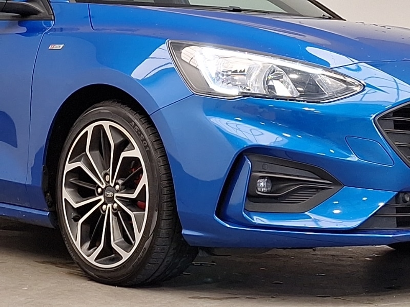 Used Ford Focus 2019 for sale - 76354480: Photo 9