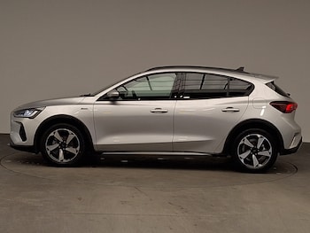 Used Ford Focus 2023 for sale - 76795626: Photo