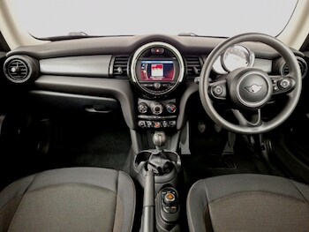 Used MINI Hatch 2019 for sale - 77852451: Photo