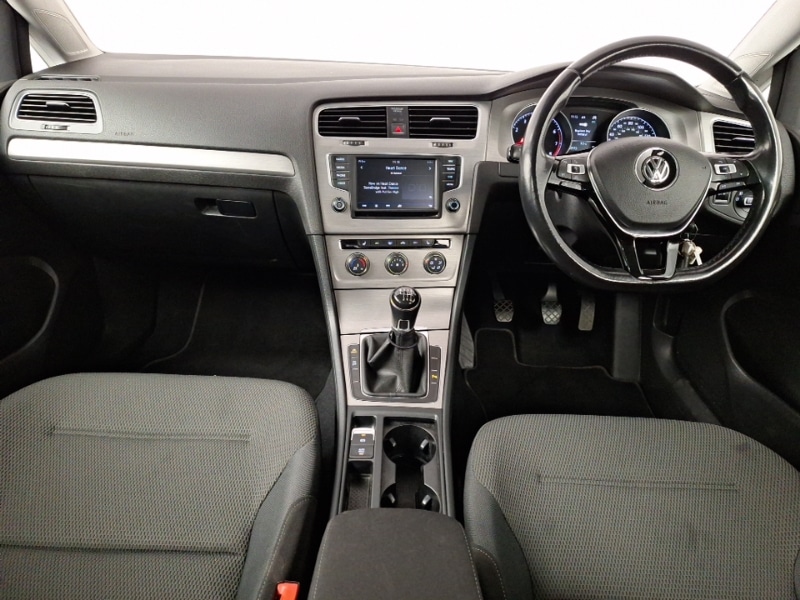 Used Volkswagen Golf 2016 for sale - 76970466: Photo 2