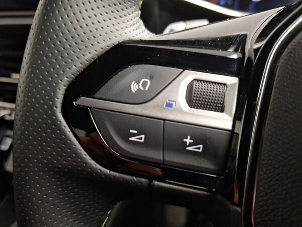 Used Peugeot 2008 2023 for sale - 75645146: Photo 16