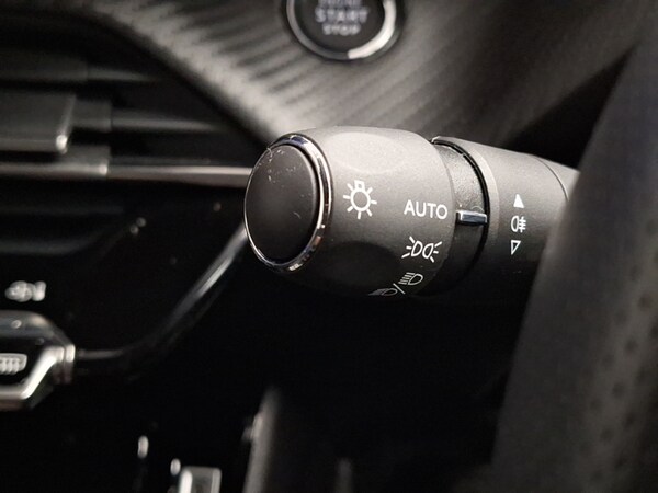 Used Peugeot 2008 2023 for sale - 75645146: Photo 18