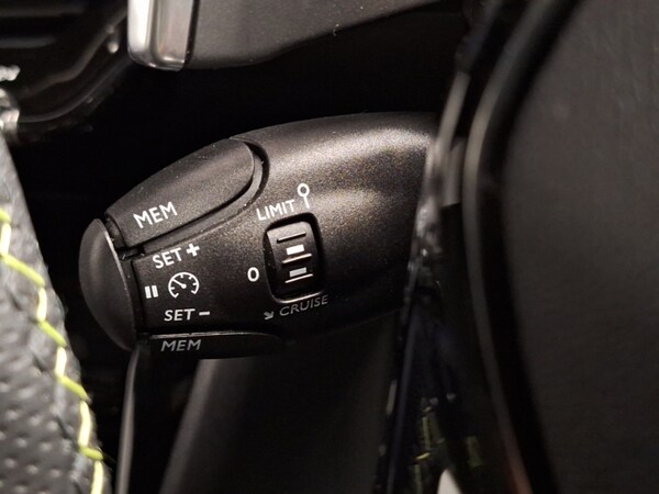 Used Peugeot 2008 2023 for sale - 75645146: Photo 19