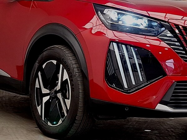 Used Peugeot 2008 2023 for sale - 75645146: Photo 9