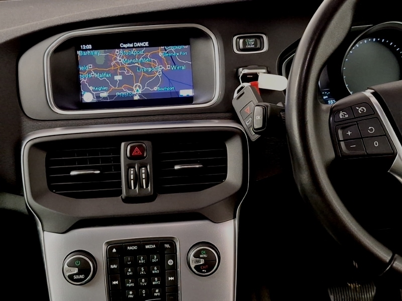 Used Volvo V40 2018 for sale - 77019800: Photo 10