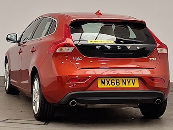 Used Volvo V40 2018 for sale - 77019800: Photo